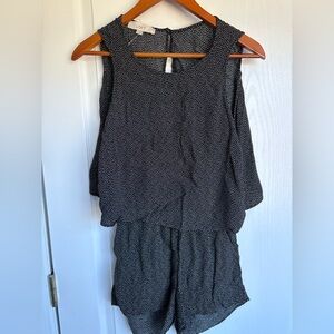 Ann Taylor Loft Black and White Polka Dot Romper Sleeveless Keyhole Design XS
